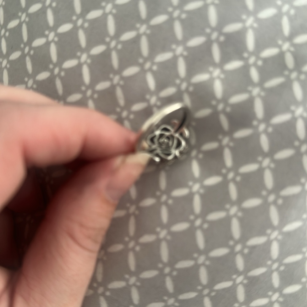 Lowest! - Diamond Vera Wang ring - Picture 3 of 3